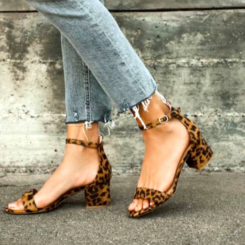 Unisa Animal Print Chunky Heels Sandals sz 6